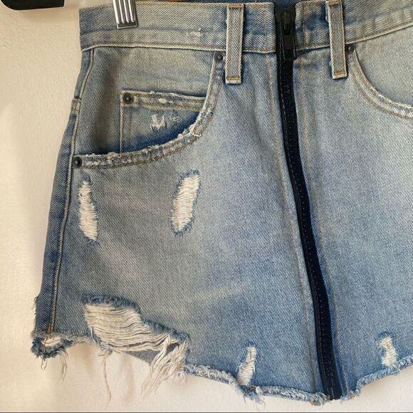 Carmar Distressed Zip-Up Denim Miniskirt size 27 - Picture 7 of 12